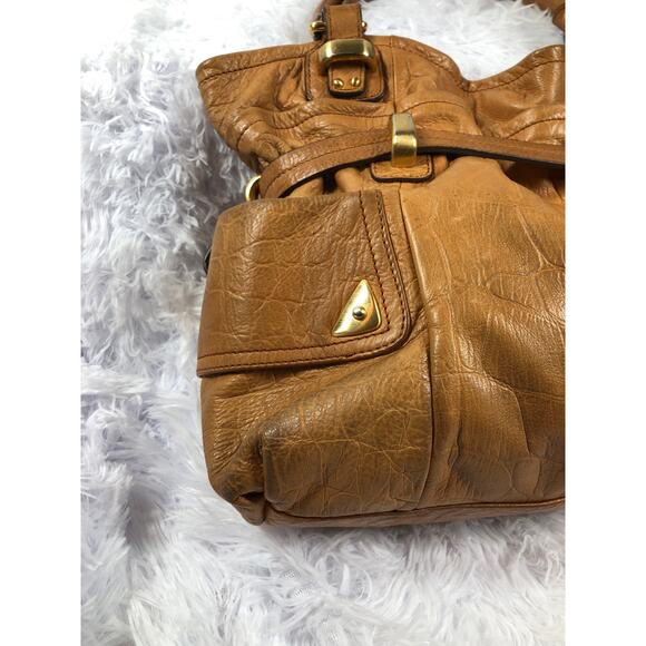 B. Makowsky Heavy Leather Shoulder Boho Handbag Camel Belted Magnetic Closure - Picture 3 of 13